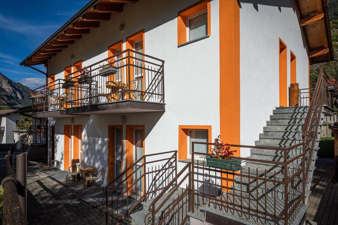 Hostel - Bormio - Livigno - Santa Caterina - Stelvio Sondalo Exterior foto